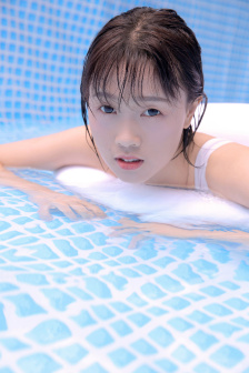 情侣打扑克剧烈运动